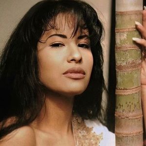 Meet your Posher, Adriana